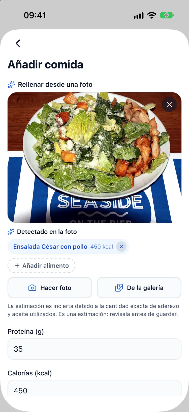 Resultado de la IA: cada alimento encontrado en el plato con sus calorías y su proteína, listo para editar