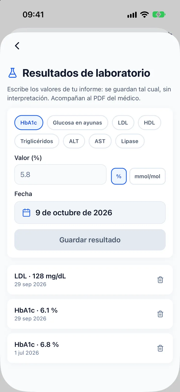 Pantalla de resultados de analíticas con valores de HbA1c y LDL guardados exactamente como se introdujeron
