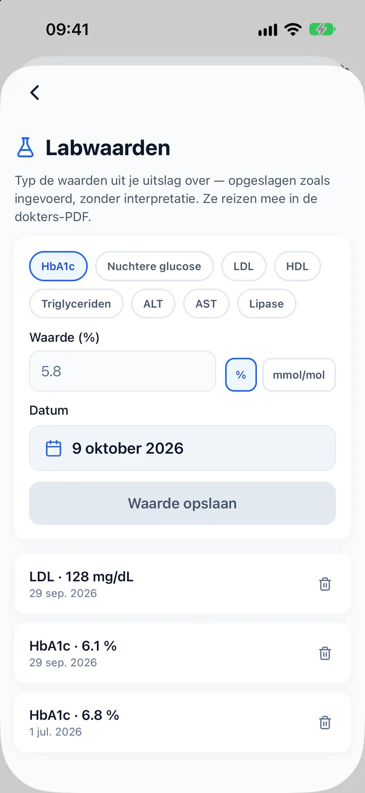 Scherm met labuitslagen met HbA1c- en LDL-waarden, precies bewaard zoals ingevoerd